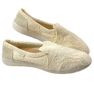 Sanuk Hangout Lite Hex Slip-On Shoes Womens 9 Cream Embroidered Neutral Casual